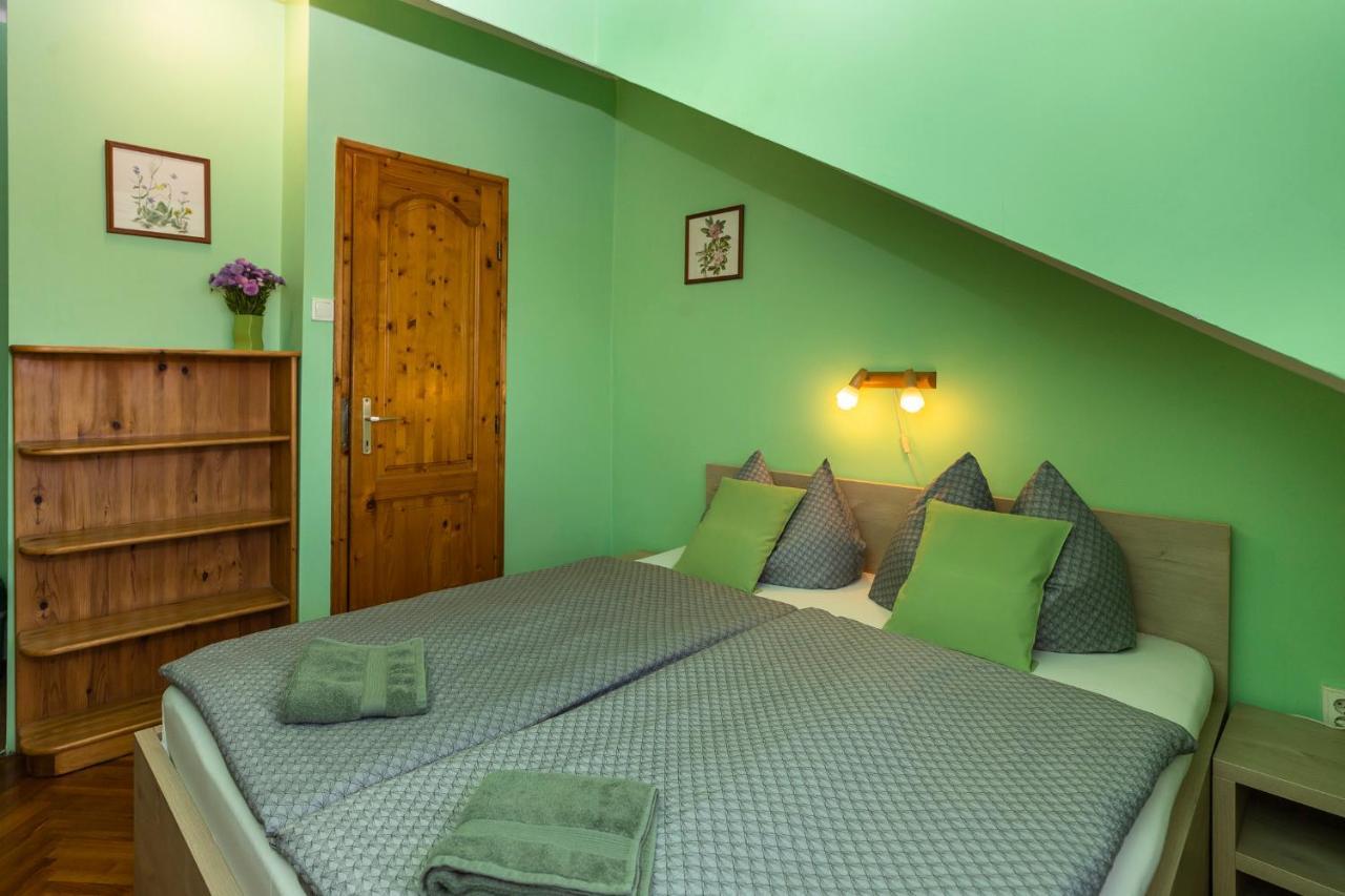 Cecey Vendeghaz Bed & Breakfast Eger Luaran gambar